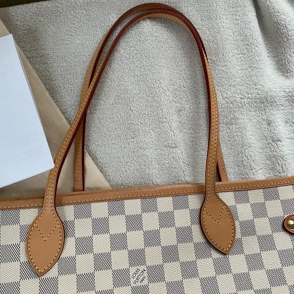 ❤️SOLD❤️ Louis Vuitton Neverfull MM in Damier Azur - Picture 3 of 10
